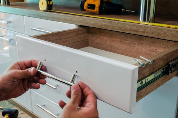 Drawer Handles Replacement in Terrell