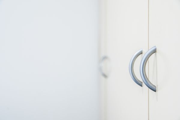 Cabinet Handle Replacement in Terrell