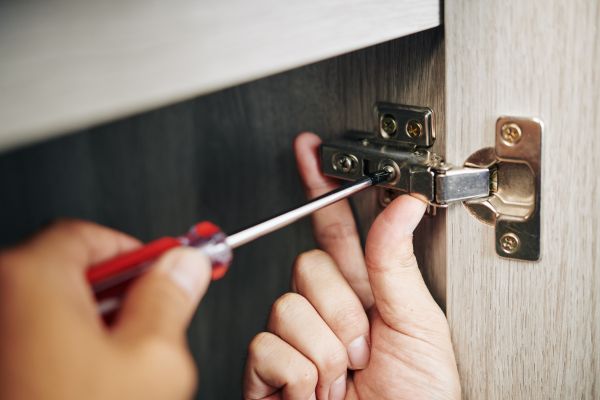 Cabinet Hinge Installation in Terrell
